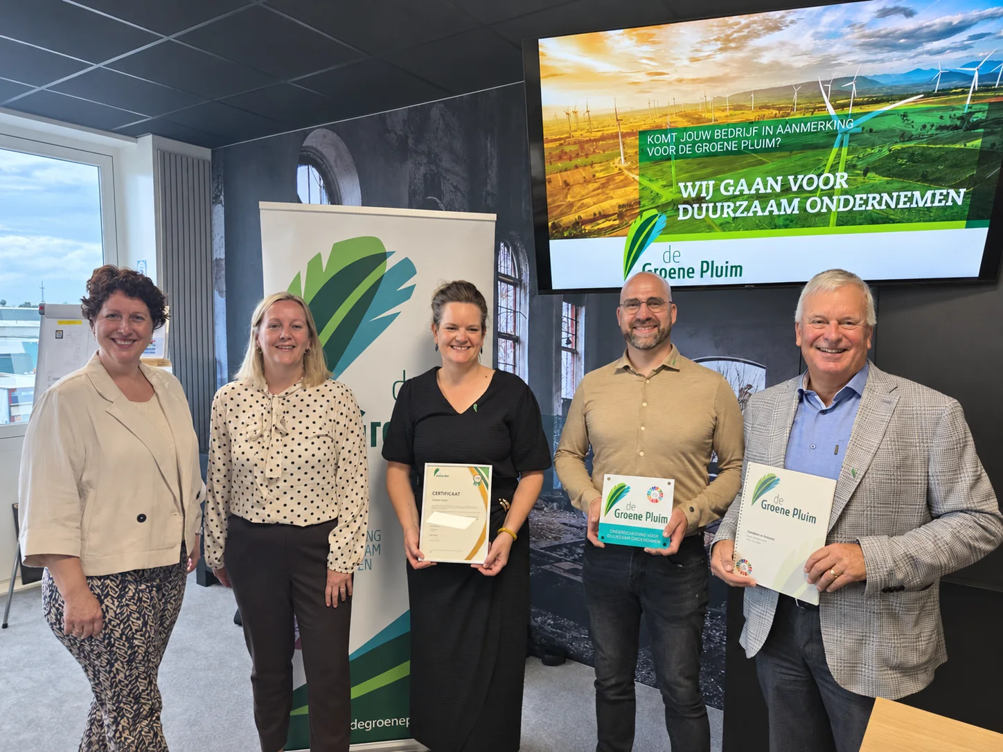 Uitreiking van De Groene Pluim aan Cornelissen Reclame in 2026