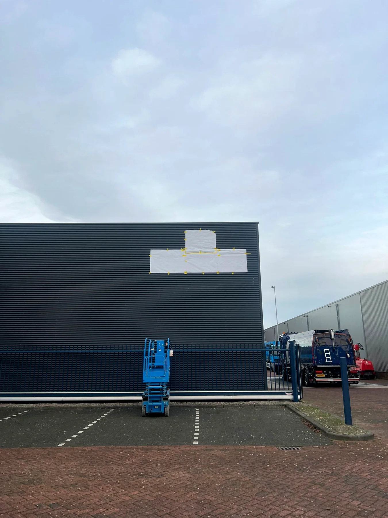 Montage van de Europawood gevelletters