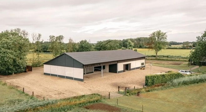 Luchtfoto van het gebouw van De Capreton