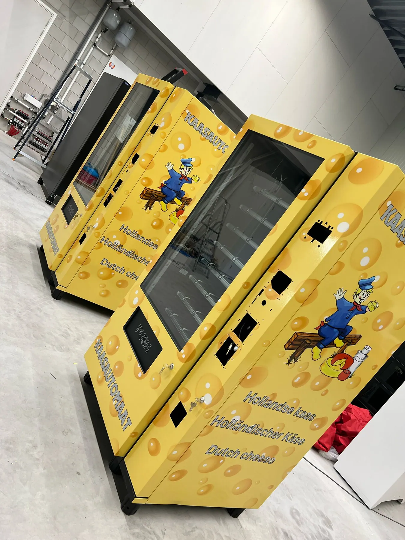 Kaasautomaten als herkenbare verkooppunten, het eindresultaat op locatie.