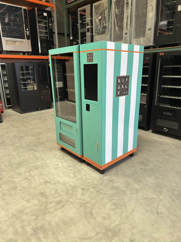 Overzicht van de turquoise machinewrap