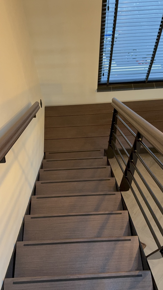 Trap na Re-Style met lichte eiken houtlook